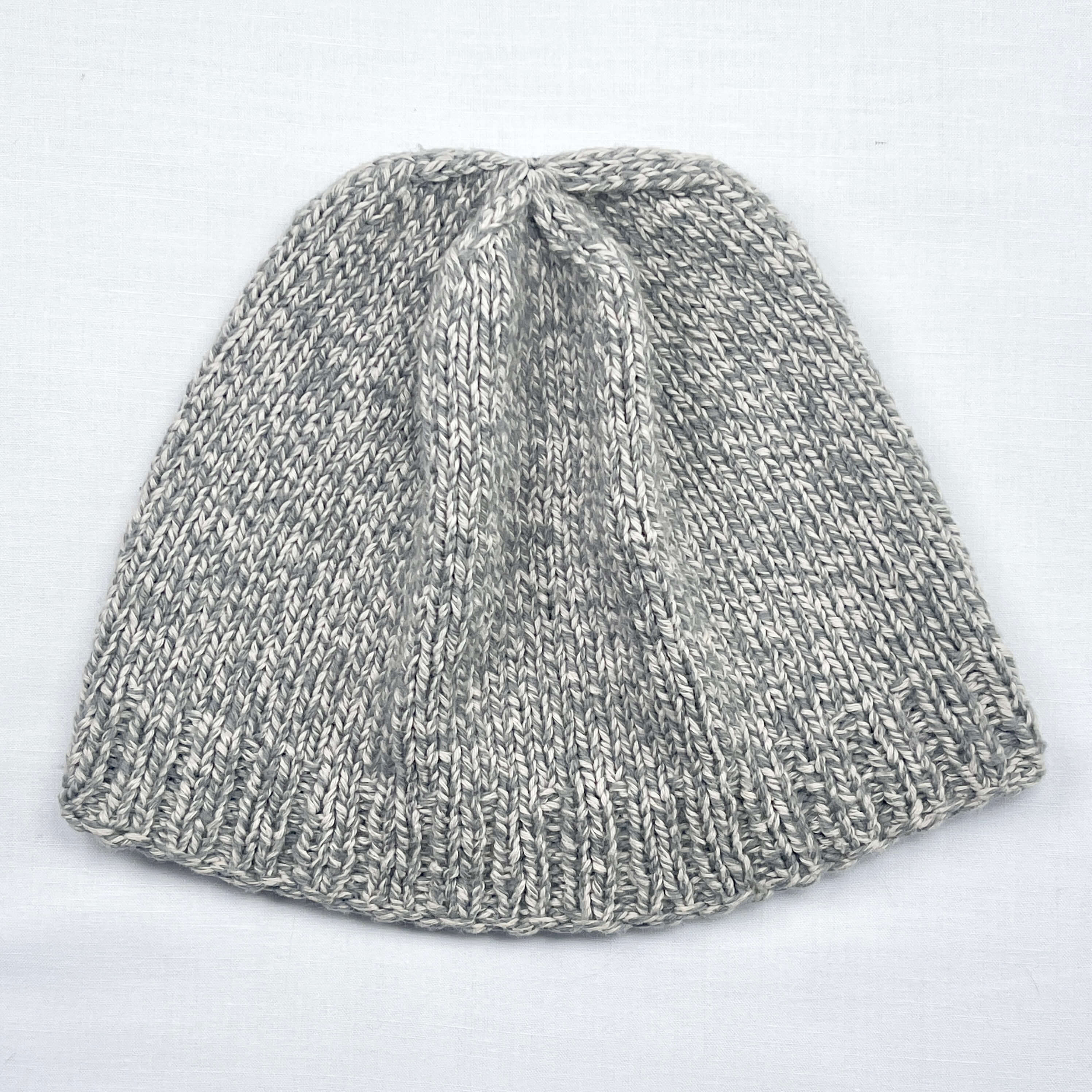 Pletená čepice z příze The Mixed Wool